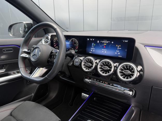 MERCEDES-BENZ GLA 250 e Hybrid EQ AMG Line  