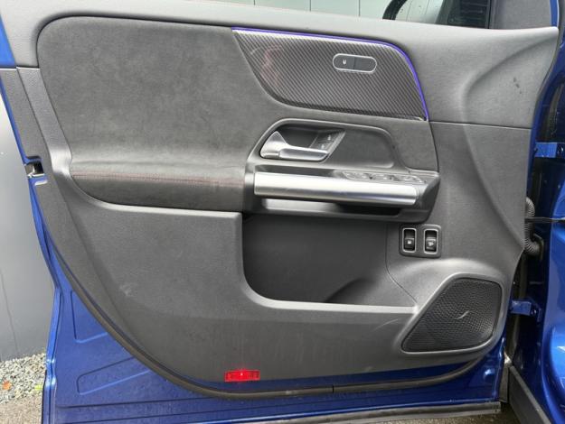 MERCEDES-BENZ GLA 250 e Hybrid EQ AMG Line  