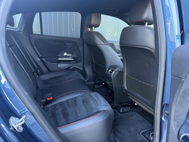 MERCEDES-BENZ EQA 250 AMG Line  