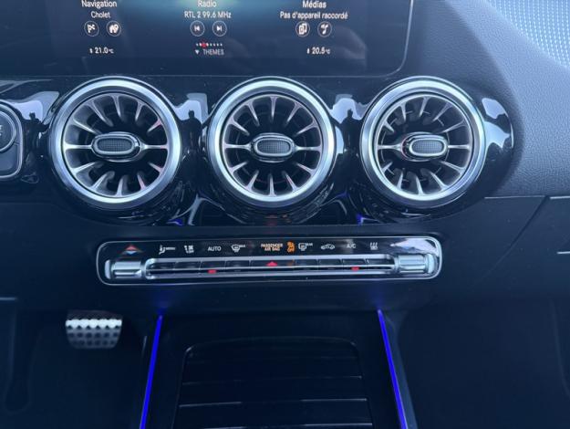 MERCEDES-BENZ EQA 250 AMG Line  