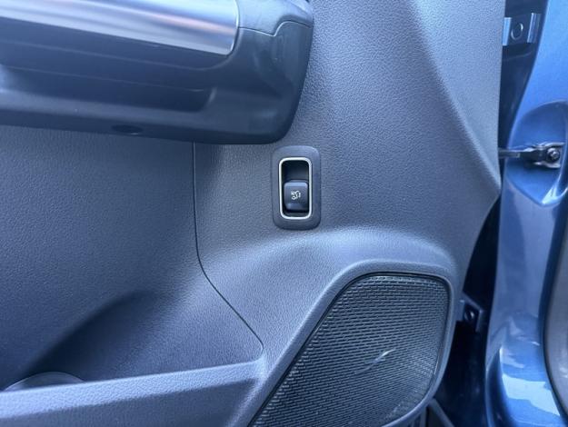 MERCEDES-BENZ EQA 250 AMG Line  