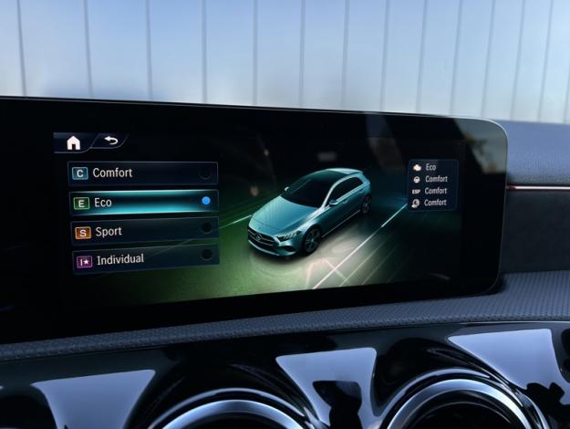 MERCEDES-BENZ Classe A 200 d AMG Line  Classe A 200 d AMG Line