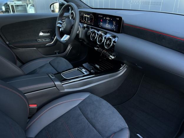 MERCEDES-BENZ Classe A 200 d AMG Line  Classe A 200 d AMG Line