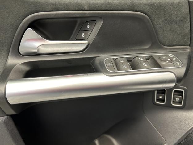 MERCEDES-BENZ GLA-Klasse GLA 250 e Off-Roader