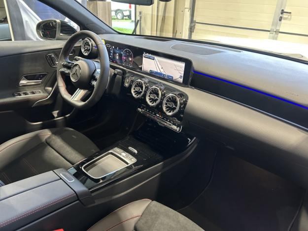 MERCEDES-BENZ A-Klasse A 180 d