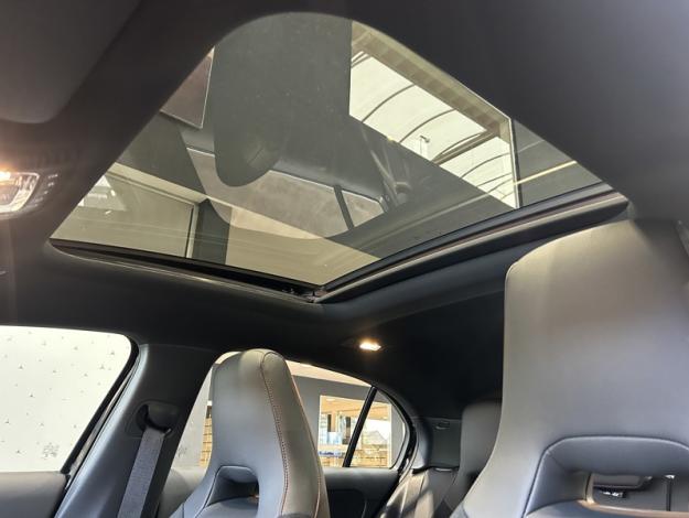 MERCEDES-BENZ A-Klasse A 180 d