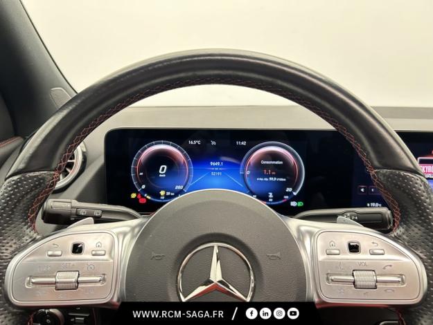 MERCEDES-BENZ GLA 200 AMG Line  