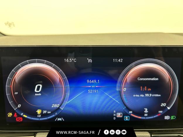 MERCEDES-BENZ GLA 200 AMG Line  