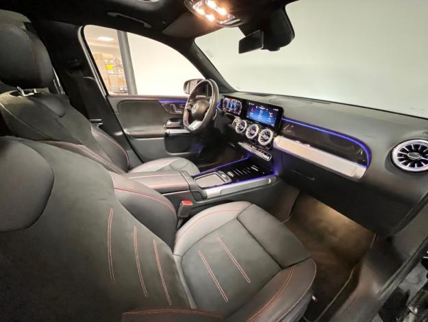 MERCEDES-BENZ GLB 200 d AMG Line  