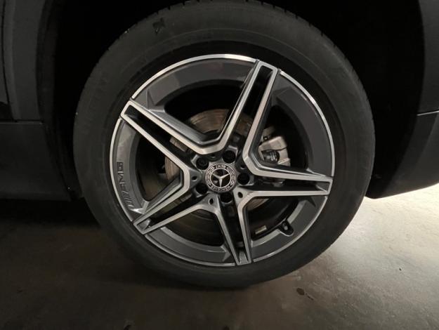 MERCEDES-BENZ GLB 200 d AMG Line  