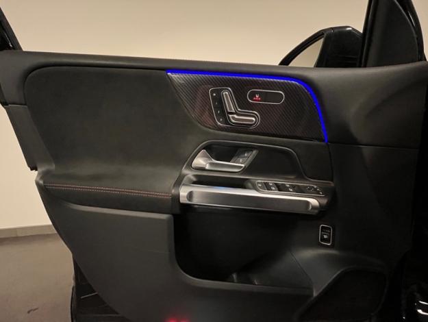 MERCEDES-BENZ GLB 200 d AMG Line  