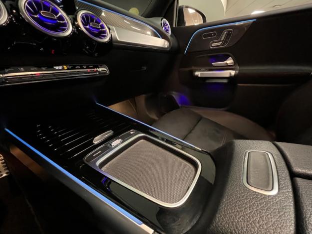 MERCEDES-BENZ GLB 200 d AMG Line  