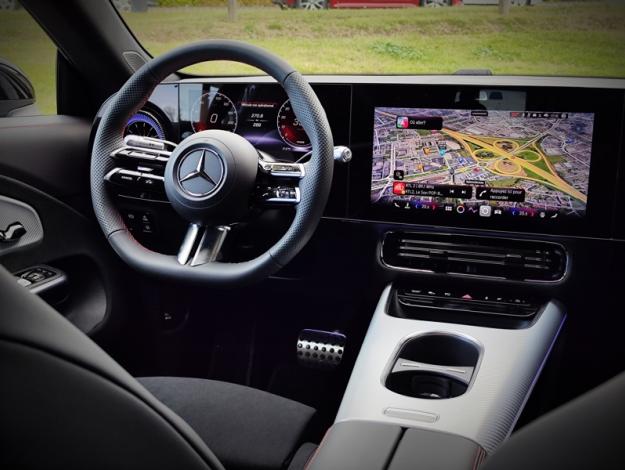 MERCEDES-BENZ CLA Coupé   CLA 250+ avec technologie EQ