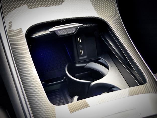 MERCEDES-BENZ GLC SUV   GLC 300 e  Hybrid EQ 4MATIC AMG Line +