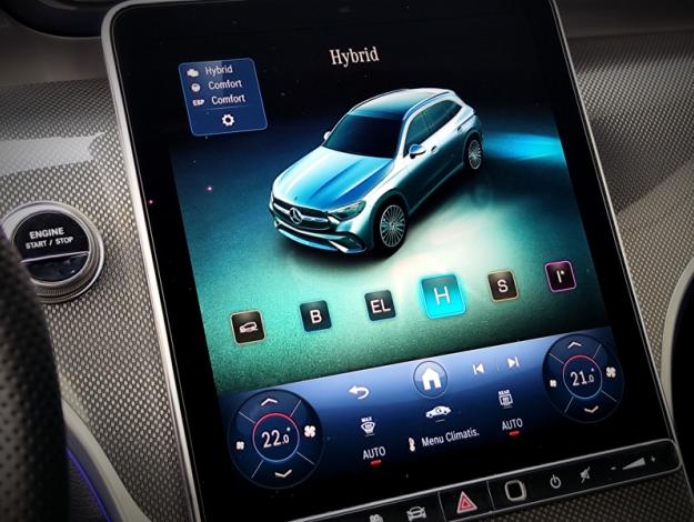 MERCEDES-BENZ GLC SUV   GLC 300 e  Hybrid EQ 4MATIC AMG Line +