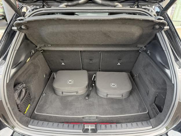 MERCEDES-BENZ GLA 250 e Hybrid EQ AMG Line  