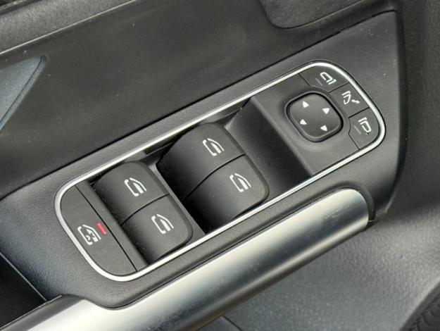 MERCEDES-BENZ GLA 250 e Hybrid EQ AMG Line  