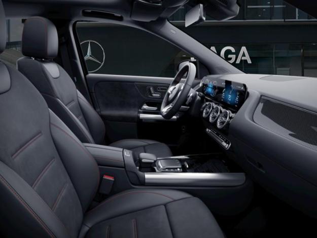 MERCEDES-BENZ GLA 200 AMG Line  GLA 200 AMG Line