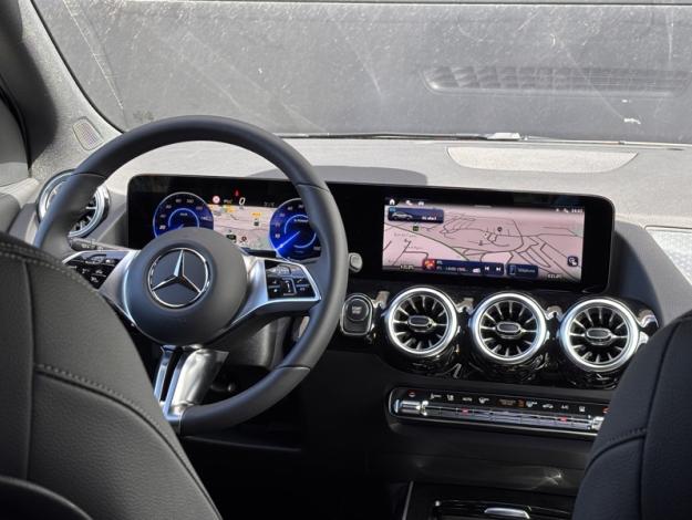 MERCEDES-BENZ EQA 250+ Business Edition  EQA 250+ Business Edition