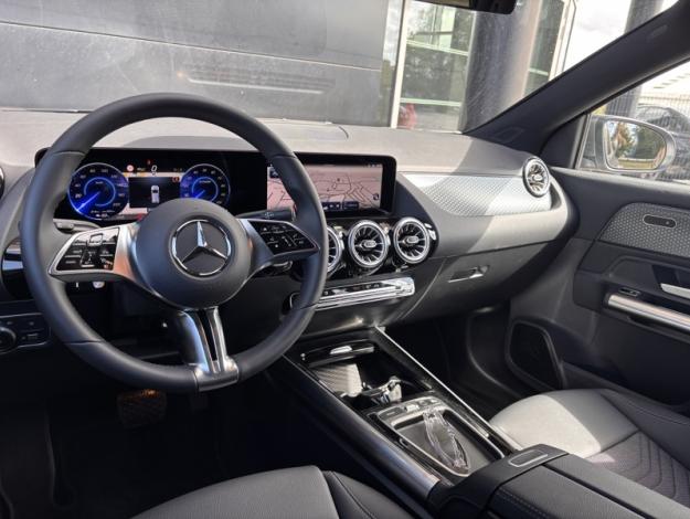 MERCEDES-BENZ EQA 250+ Business Edition  EQA 250+ Business Edition