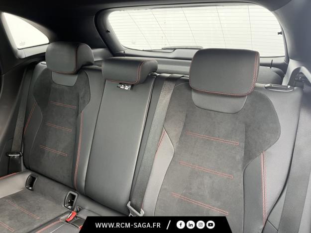 MERCEDES-BENZ GLA 200 d AMG Line  GLA 200 d AMG Line