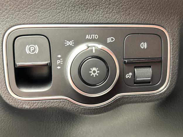 MERCEDES-BENZ Classe A 180 d Progressive Line  