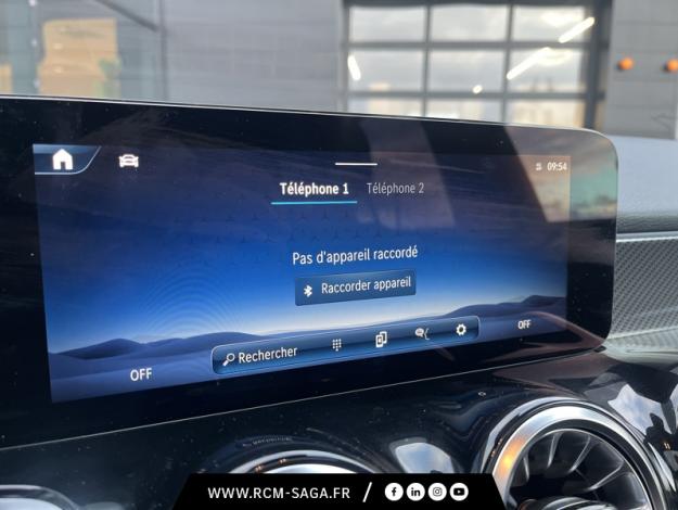 MERCEDES-BENZ GLB 200 d AMG Line  