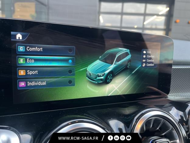 MERCEDES-BENZ GLB 200 d AMG Line  