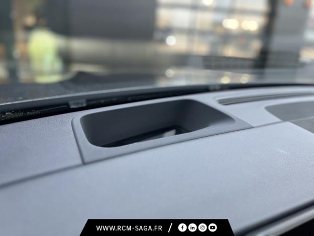 MERCEDES-BENZ GLB 200 d AMG Line  