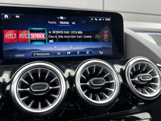 MERCEDES-BENZ GLA 200 d AMG Line  GLA 200 d AMG Line