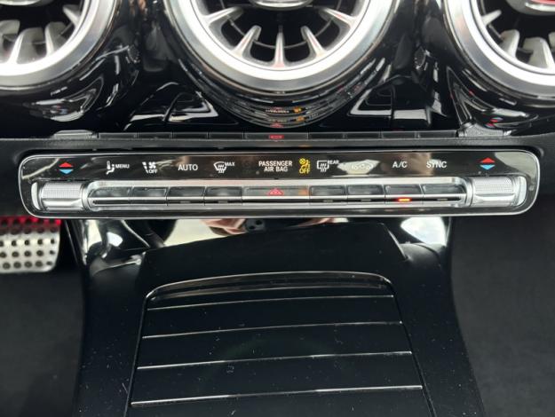 MERCEDES-BENZ CLA Coupé CLA 200 Coupé AMG Line  