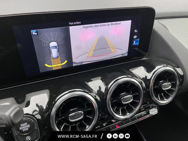 MERCEDES-BENZ GLA 200 d AMG Line  