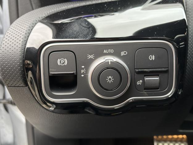 MERCEDES-BENZ A-Klasse A 180