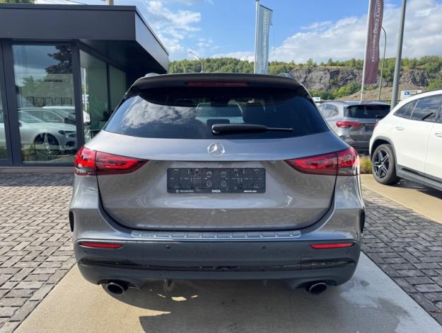 MERCEDES-BENZ GLA-Klasse Mercedes-AMG GLA 35 4MATIC