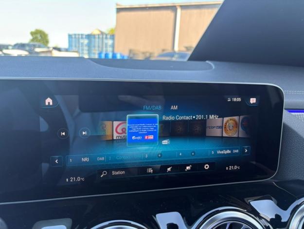 MERCEDES-BENZ GLA 200 d Progressive Toit Pano  