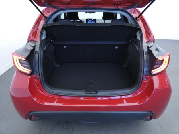 TOYOTA Yaris Hybride 116h Design  