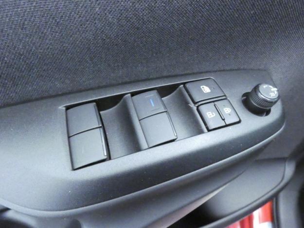 TOYOTA Yaris Hybride 116h Design  