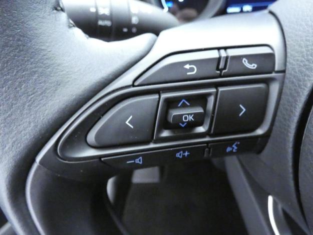 TOYOTA Yaris Hybride 116h Design  