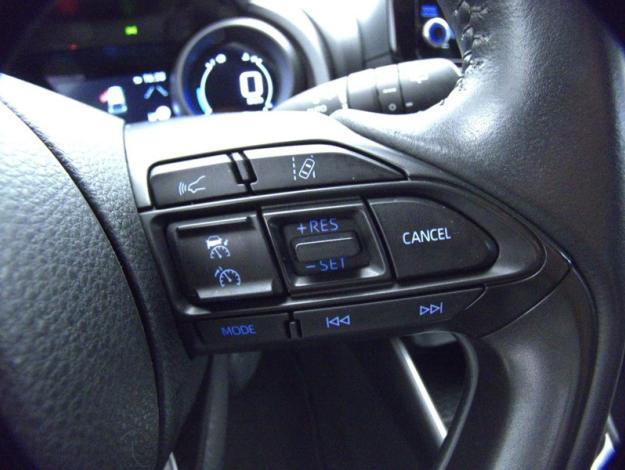 TOYOTA Yaris Hybride 116h Design  