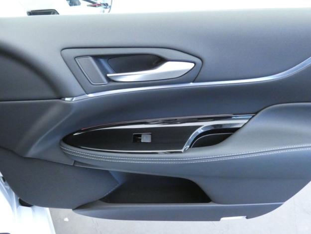 TOYOTA Mirai 182ch Executive  