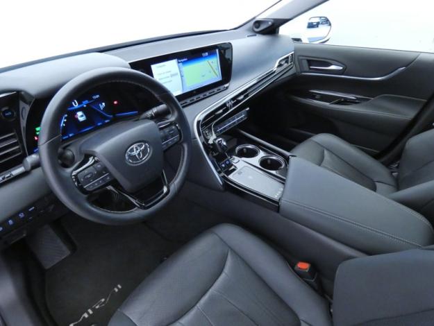 TOYOTA Mirai 182ch Executive  