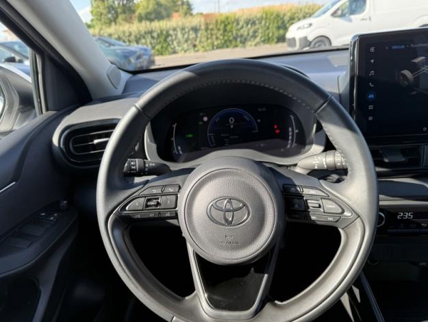 TOYOTA Yaris Hybride 116h Design  
