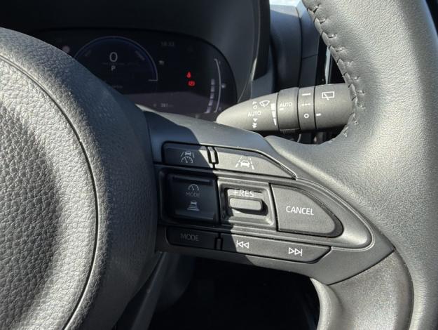 TOYOTA Yaris Hybride 116h Design  