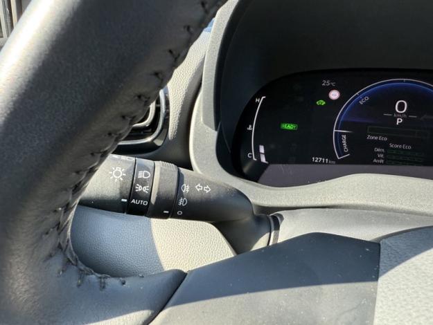 TOYOTA Yaris Hybride 116h Design  