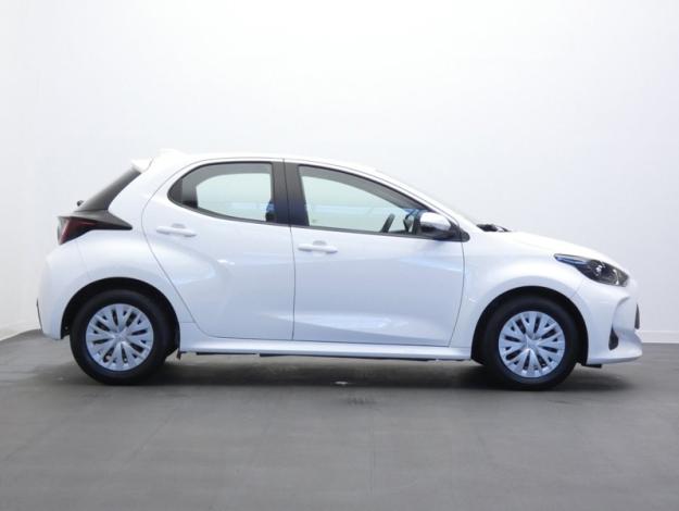 TOYOTA Yaris 70 VVT-i Dynamic France Business  