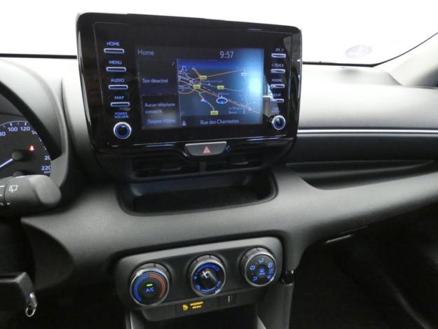 TOYOTA Yaris 70 VVT-i Dynamic France Business  