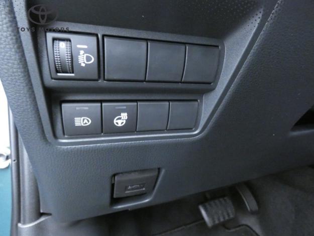 TOYOTA Yaris Hybride 130h Collection  