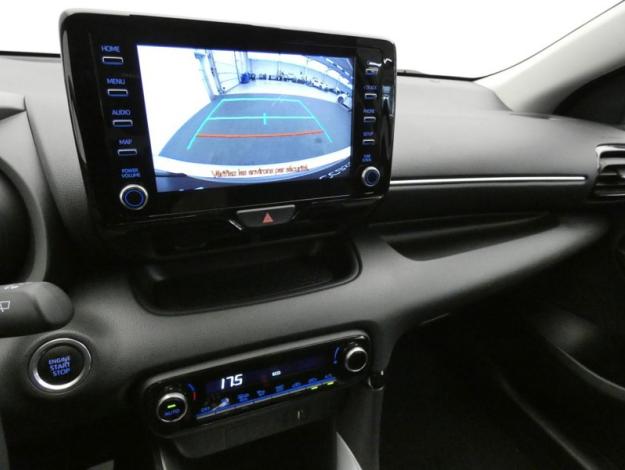 TOYOTA Yaris 120 VVT-i Design  