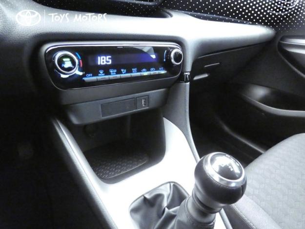 TOYOTA Yaris 120 VVT-i Design  