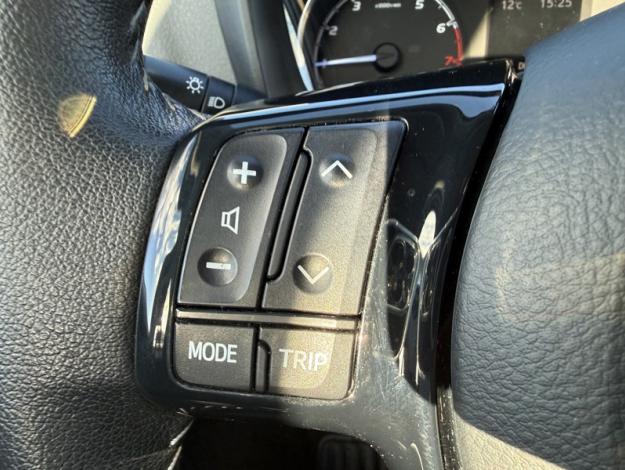 TOYOTA Yaris 70 VVT-i France Connect  